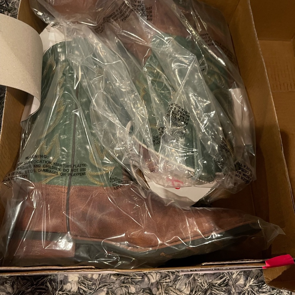 Men’s Laredo Boots New in Box!